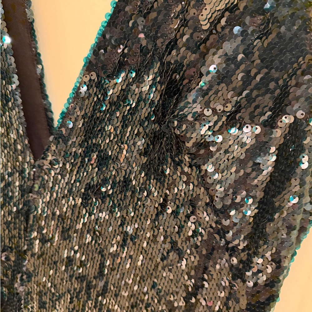 Dress the Population Dark Emerald Sequin Midi Dress - Picture 3 of 4